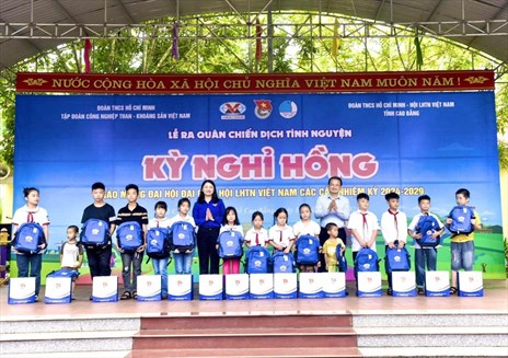 Đoàn Thanh niên TKV: Sôi nổi chiến dịch tình nguyện Kỳ nghỉ hồng năm 2024