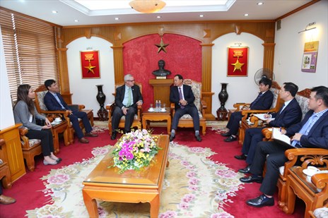 Tập đoàn TKV và Tập đoàn Xcoal trao đổi hợp tác cung cấp than nhập khẩu