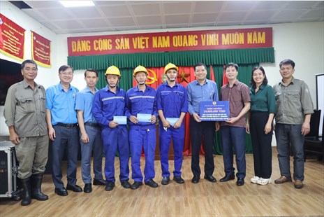 Công đoàn TKV kiểm tra công tác ATVSLĐ năm 2024 tại Công ty than Hà Tu